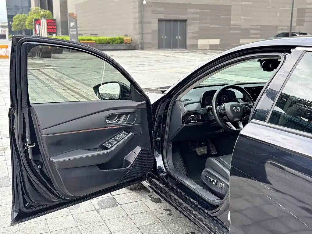 Honda Accord New Energy 2023 — фото 17