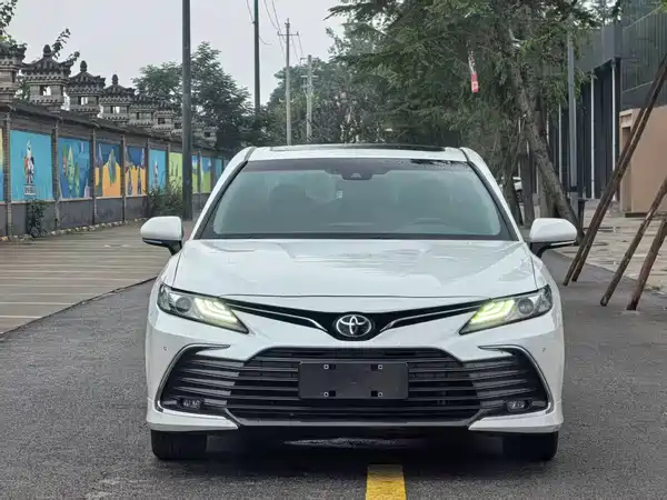 Toyota Camry 2021