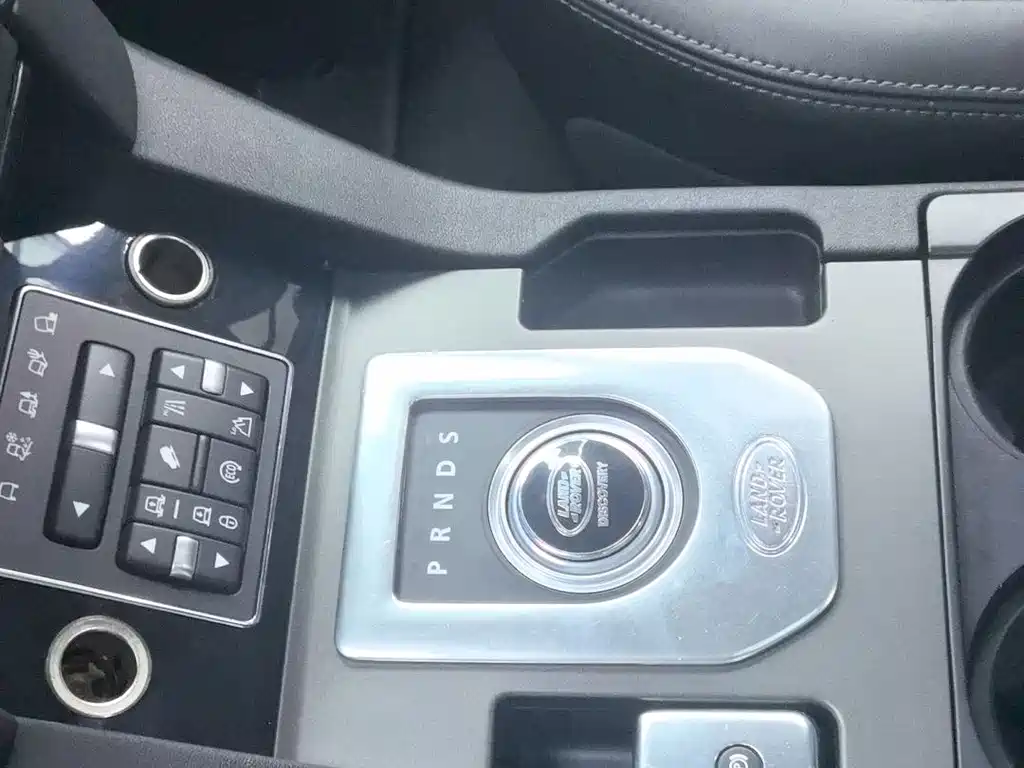 Land Rover Discovery 2014 — фото 19