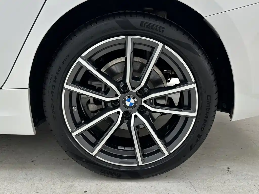 BMW 3 Series 2022 — фото 16