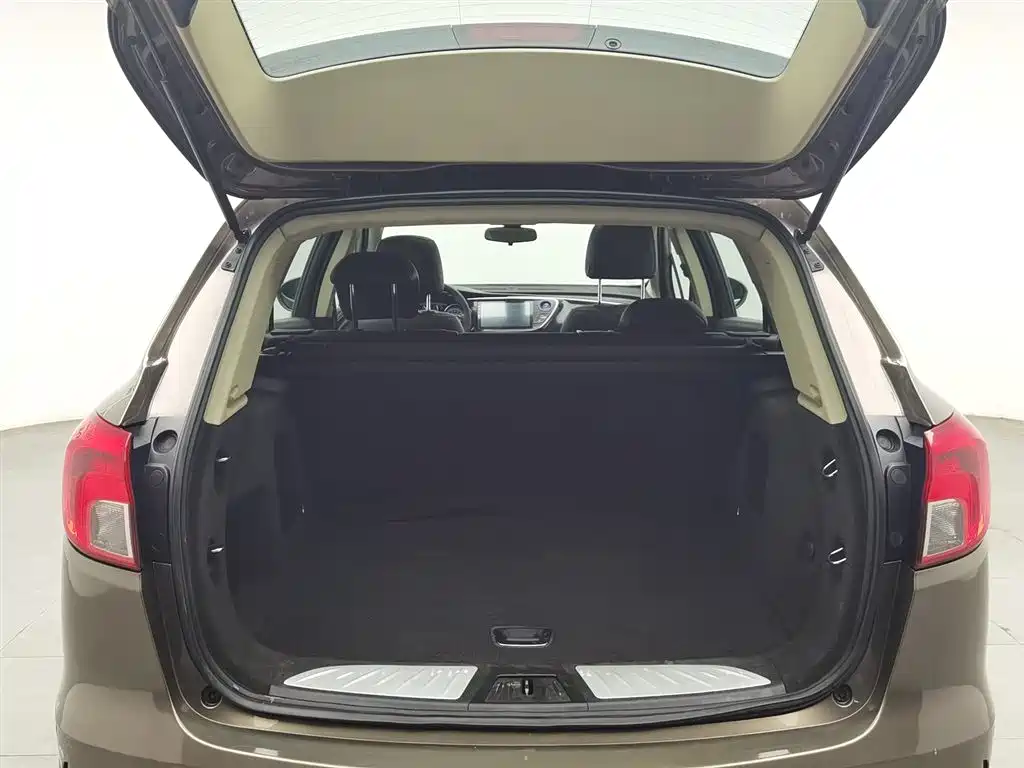 Buick Envision Plus 2017 — фото 16