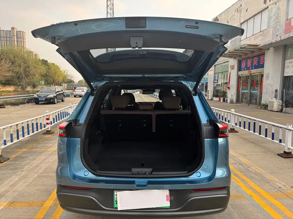 Chery Tiggo 8 PLUS C-DM 2025 — фото 13
