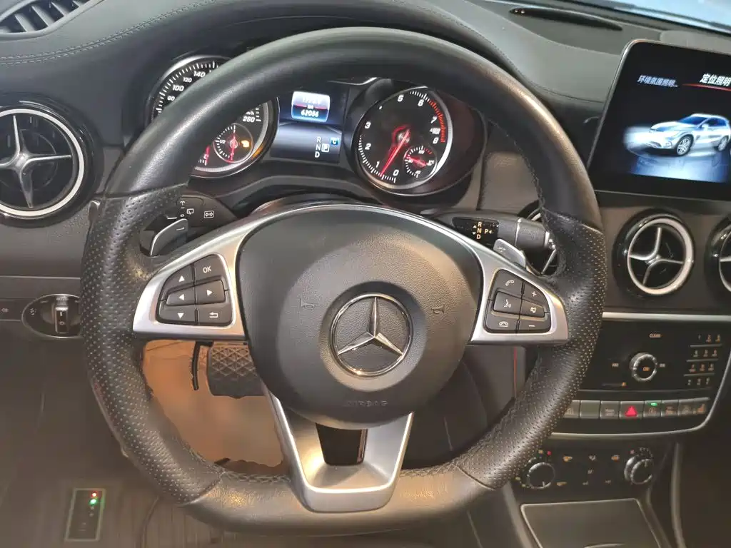 Mercedes-Benz GLA 2019 — фото 11