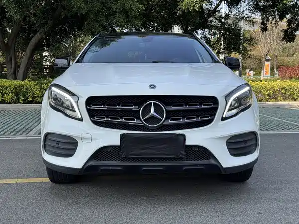 Mercedes-Benz GLA 2019