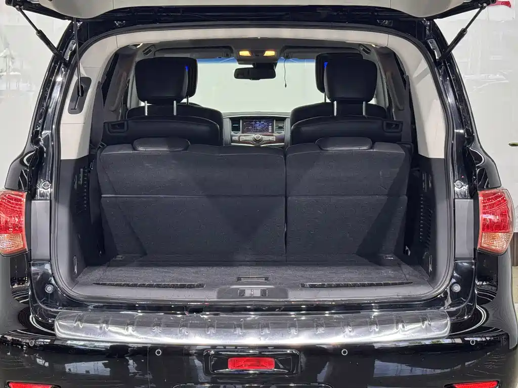 Infiniti QX80 2018 — фото 22
