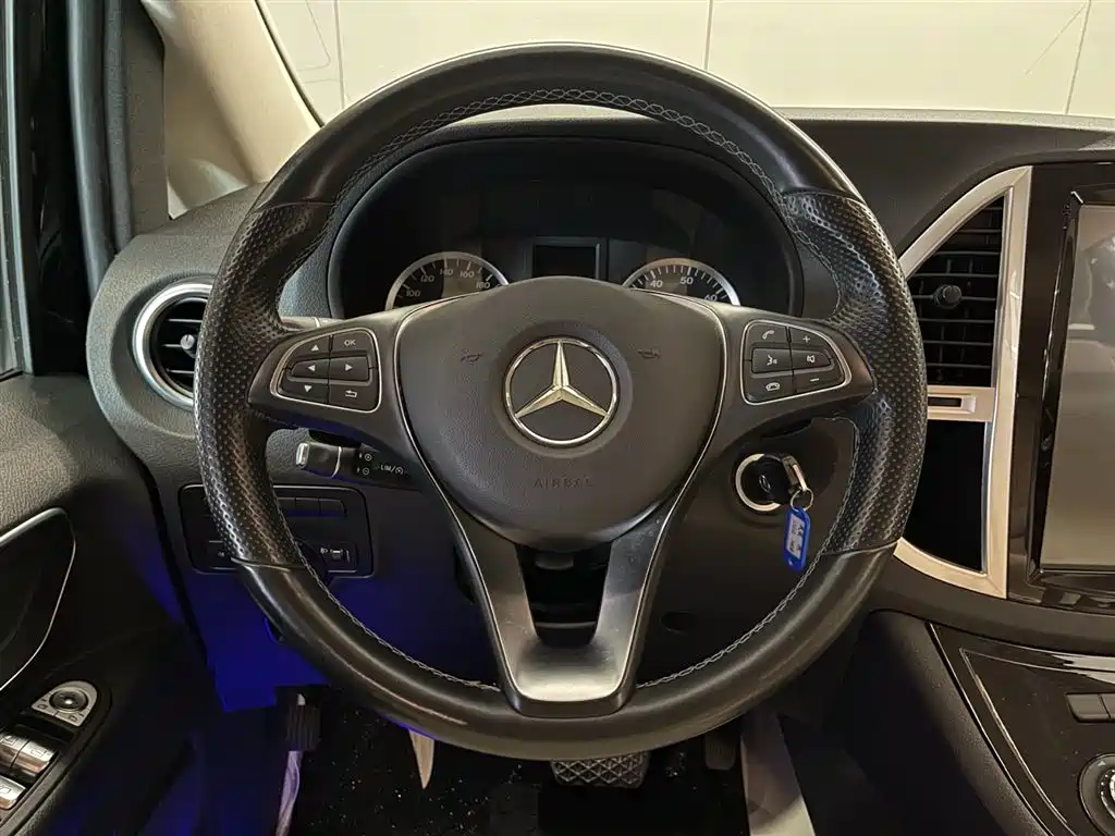 Mercedes-Benz Vito 2018 — фото 13