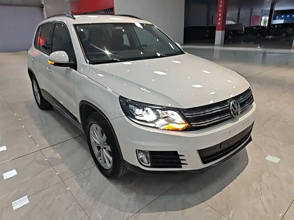 Volkswagen Tiguan 2015 — фото 4