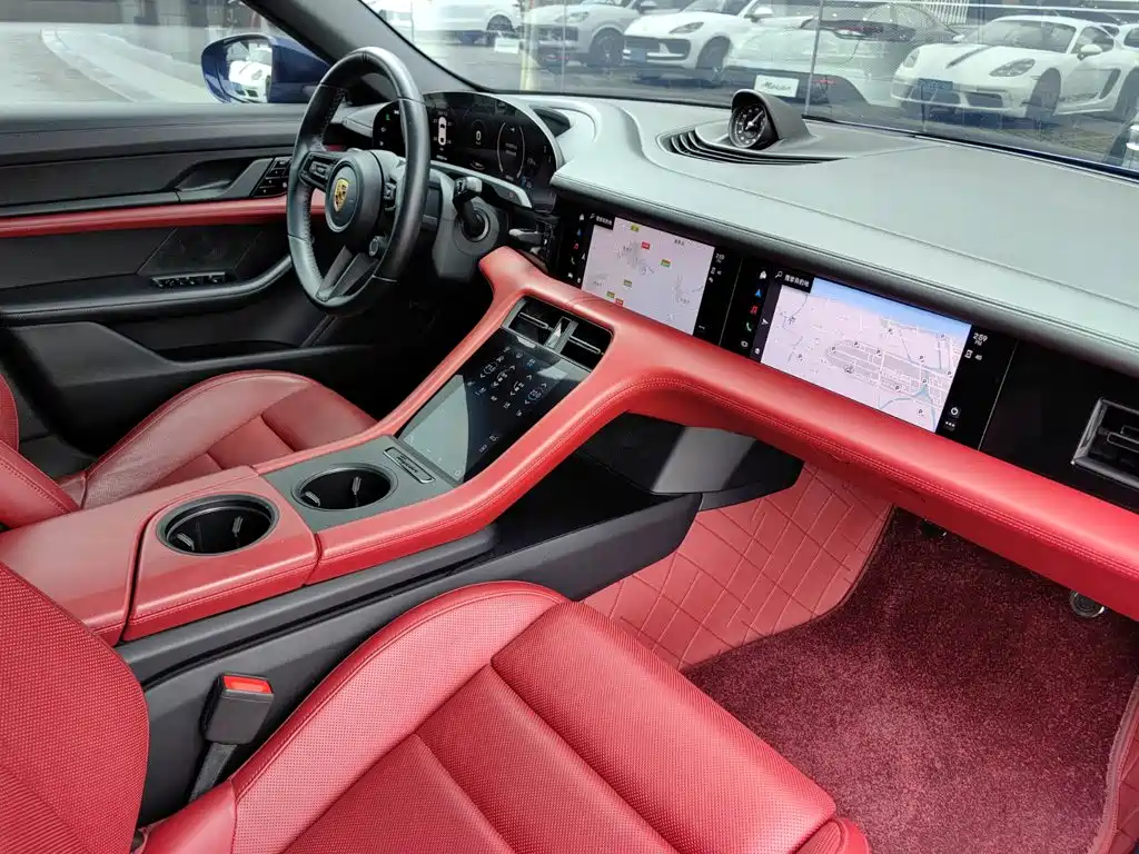 Porsche Taycan 2021 — фото 7