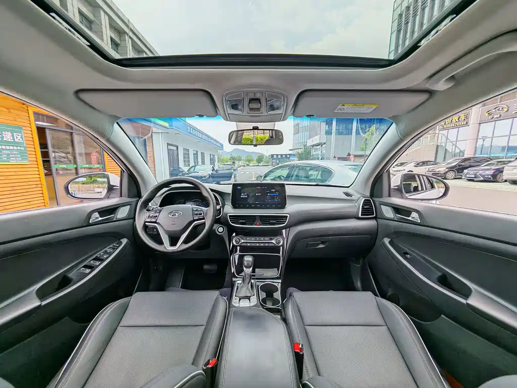 Hyundai Tucson 2021 — фото 15