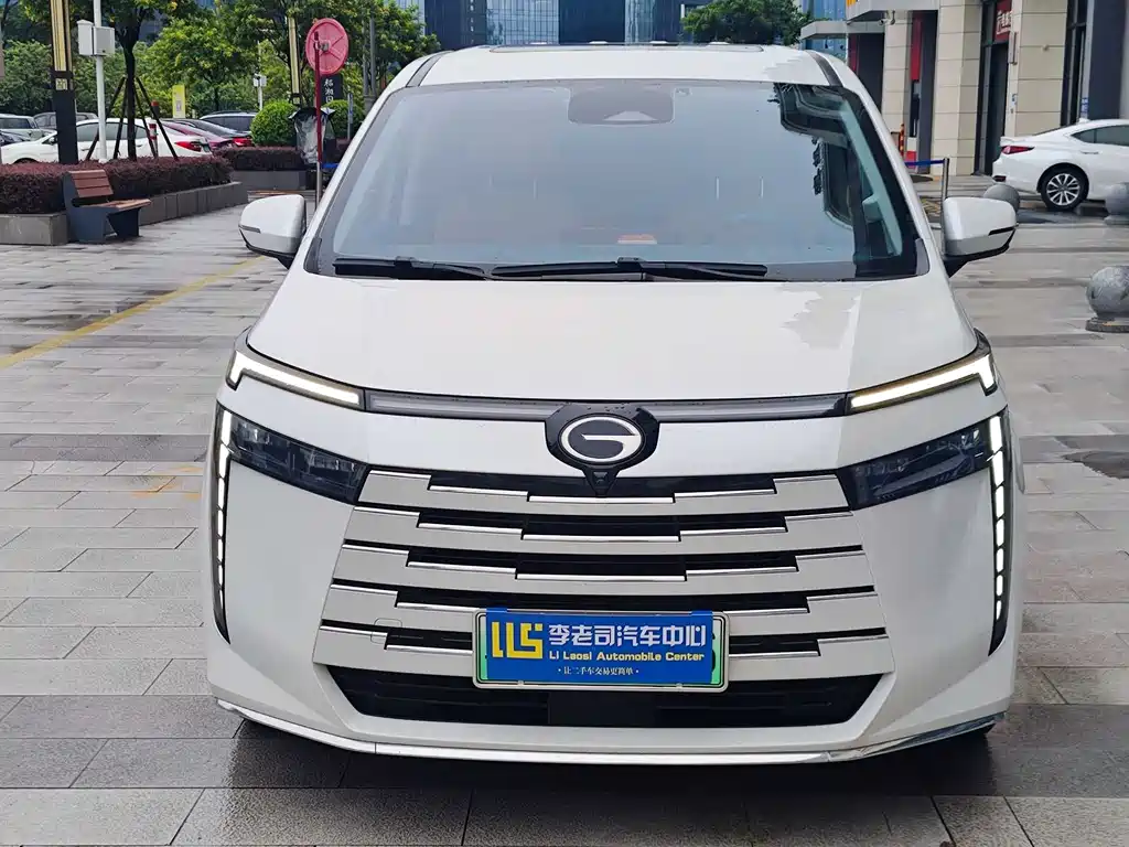 GAC Motor E8 PHEV 2024 — фото 1