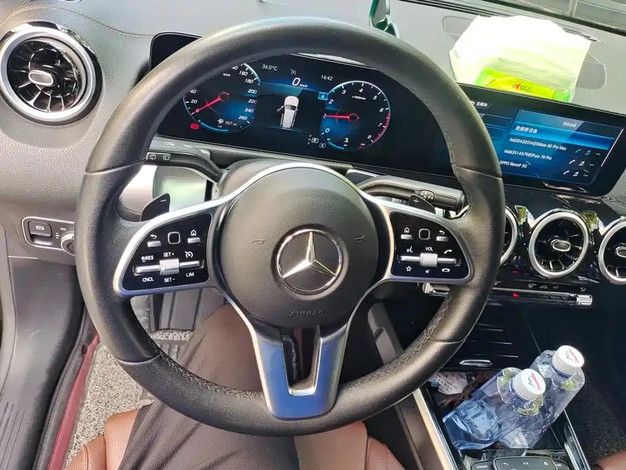 Mercedes-Benz GLB 2021 — фото 15