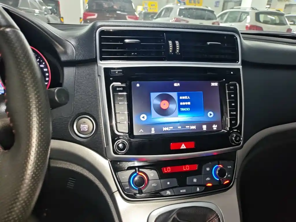 Haval M6 2018 — фото 13