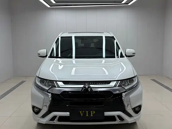 Mitsubishi Outlander 2022