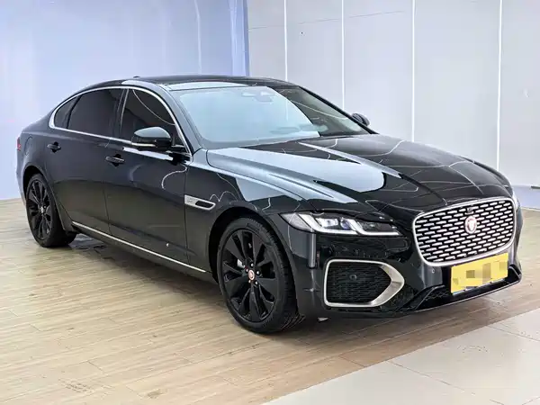 Jaguar XFL 2025