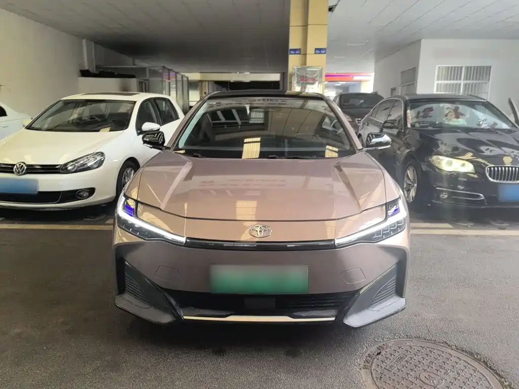 Toyota bZ3 2023