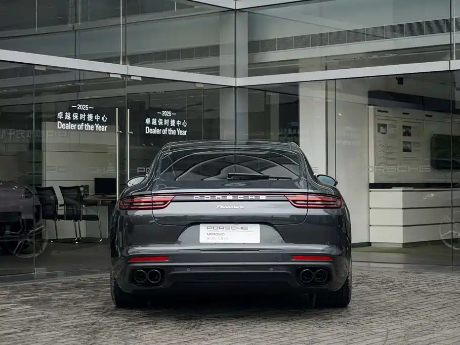 Porsche Panamera 2018 — фото 6