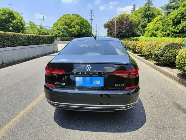 Volkswagen Passat 2021