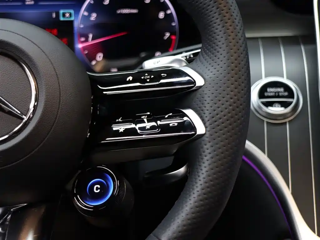 Mercedes-Benz GLC AMG 2025 — фото 15