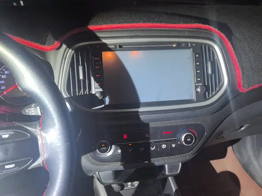 Kia KX3 Proud Running 2016 — фото 13