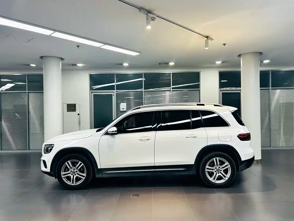 Mercedes-Benz GLB 2022 — фото 7