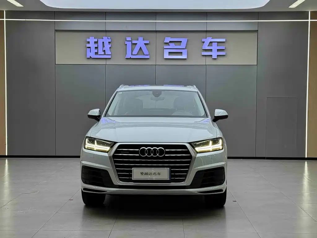 Audi Q7 2019 — фото 2
