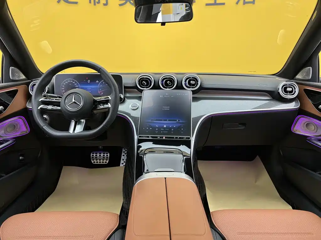 Mercedes-Benz C-Class 2025 — фото 35