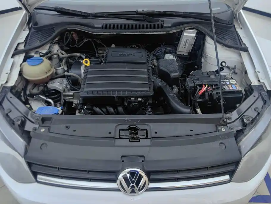 Volkswagen Polo 2017 — фото 10