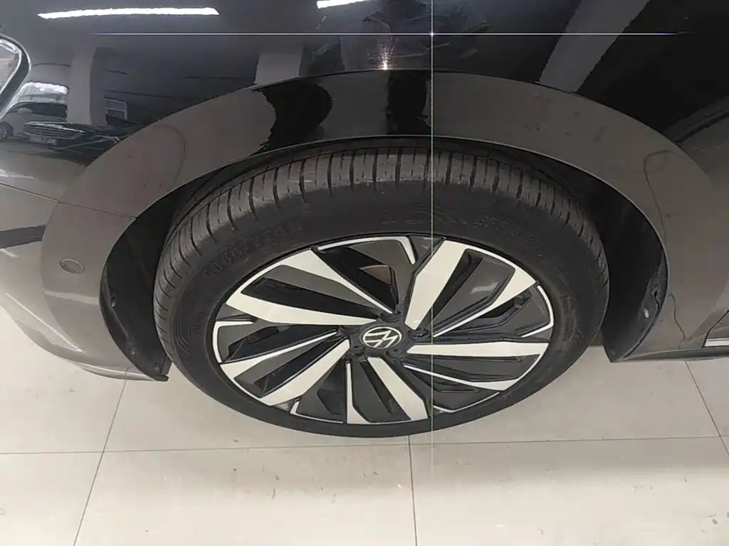 Volkswagen Passat 2023 — фото 23
