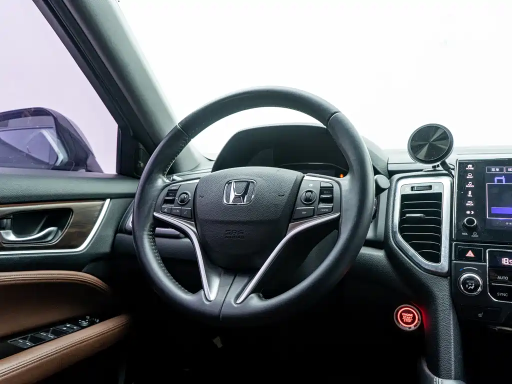 Honda UR-V 2017 — фото 16