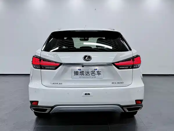 Lexus RX 2021