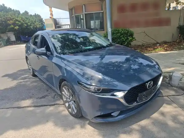Mazda 3 Axela 2024