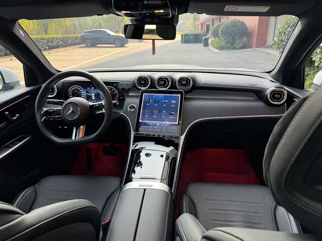 Mercedes-Benz GLC 2024