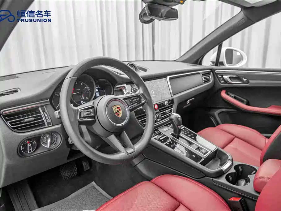 Porsche Macan 2023 — фото 12