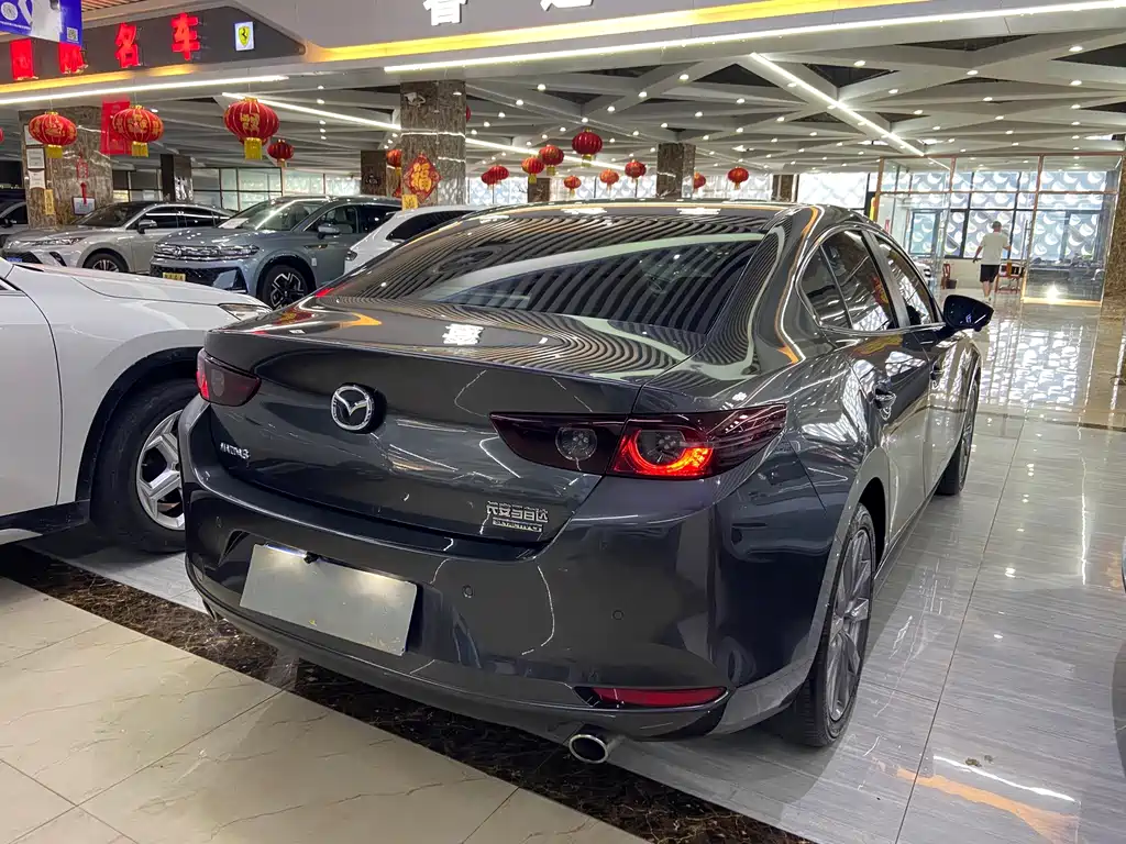 Mazda 3 Angkesela 2022
