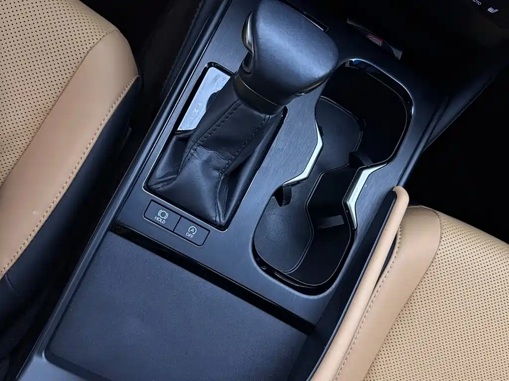 Lexus ES 2023 — фото 14