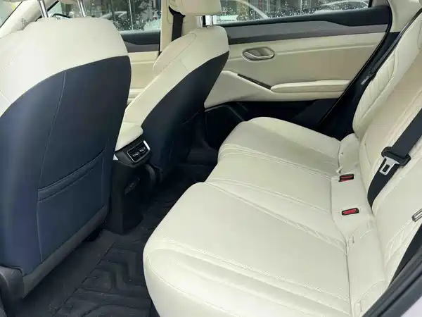 BYD Qin L 2025
