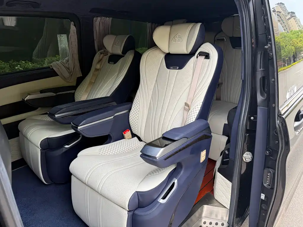 Mercedes-Benz Vito 2021 — фото 18
