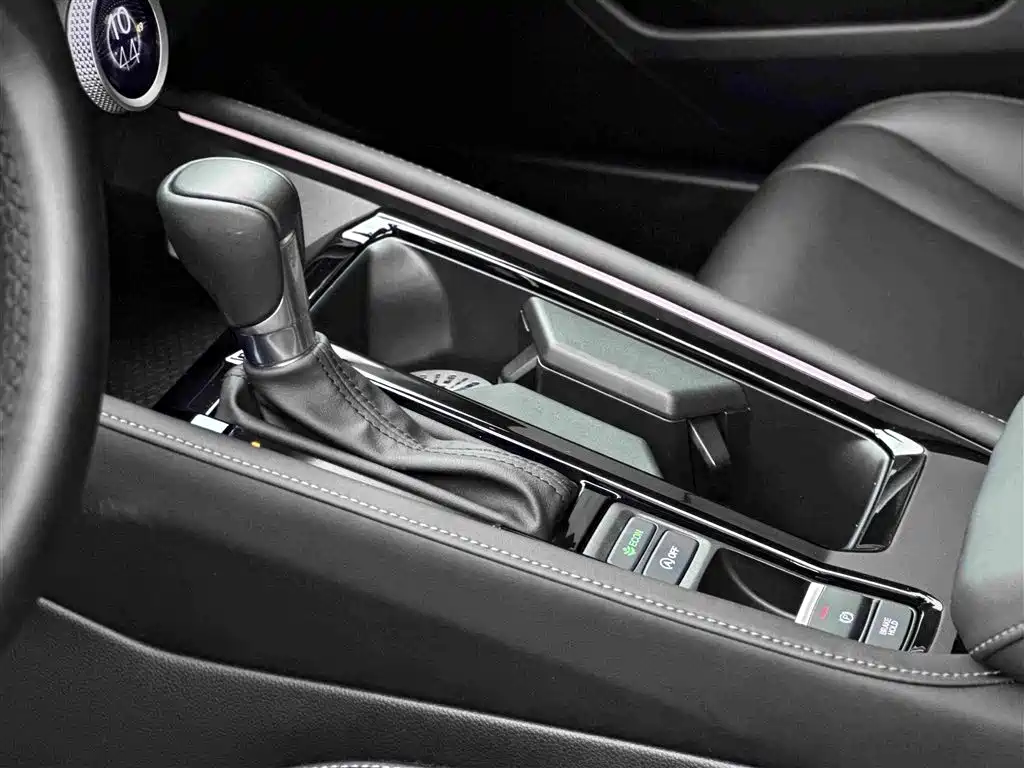 Honda Accord 2024 — фото 12