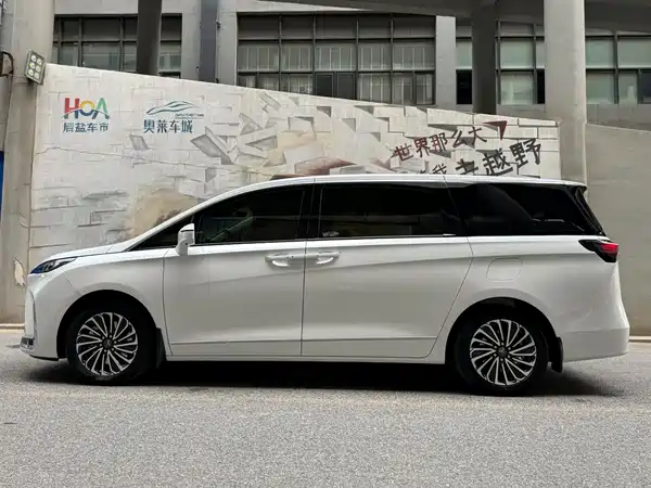 Buick GL8 New Energy 2025