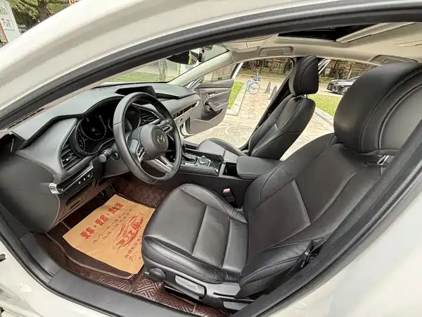 Mazda 3 Axela 2020