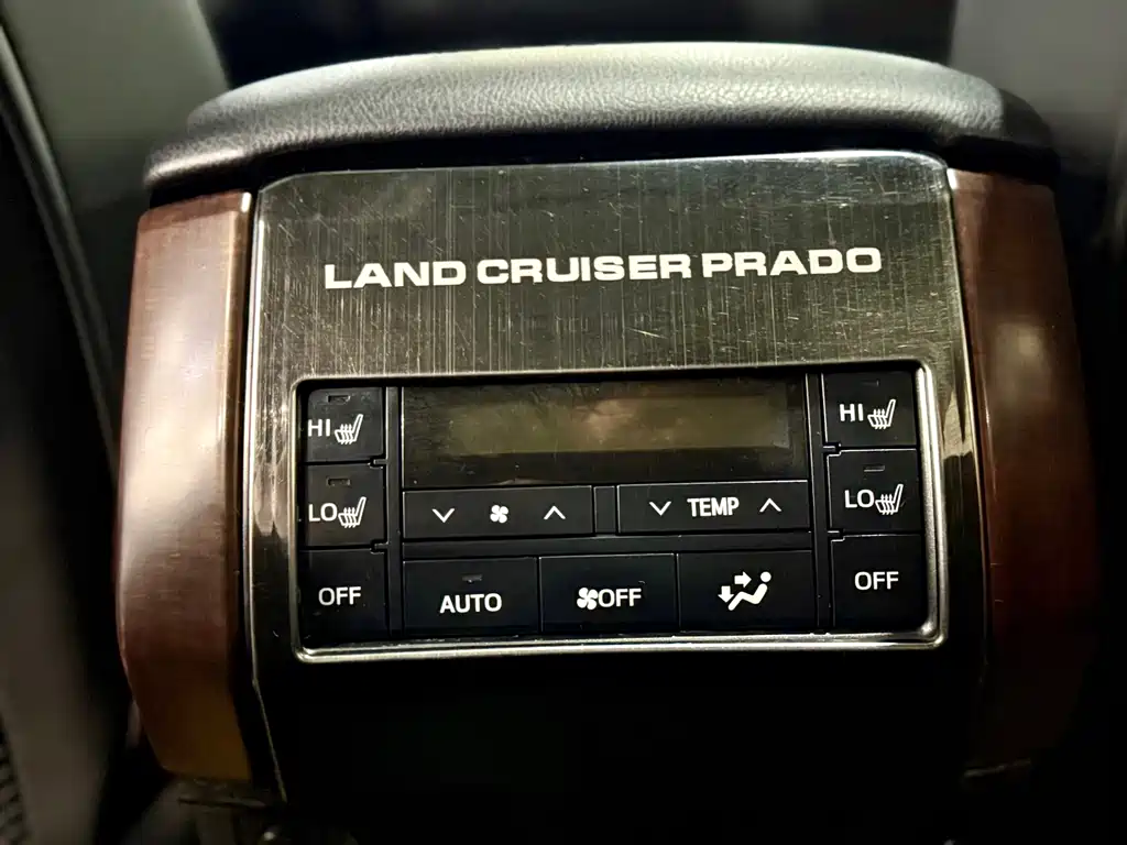 Toyota Prado 2016 — фото 9