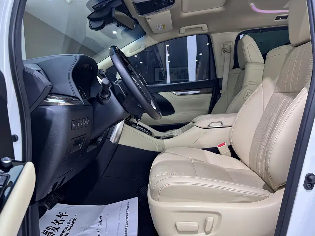 Toyota Vellfire 2022 — фото 17