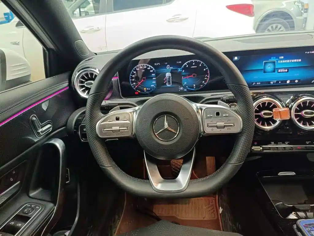 Mercedes-Benz A-Class 2020 — фото 9