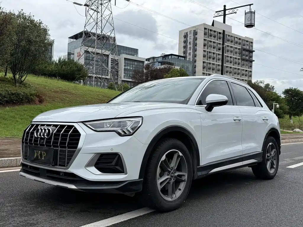 Audi Q3 2021