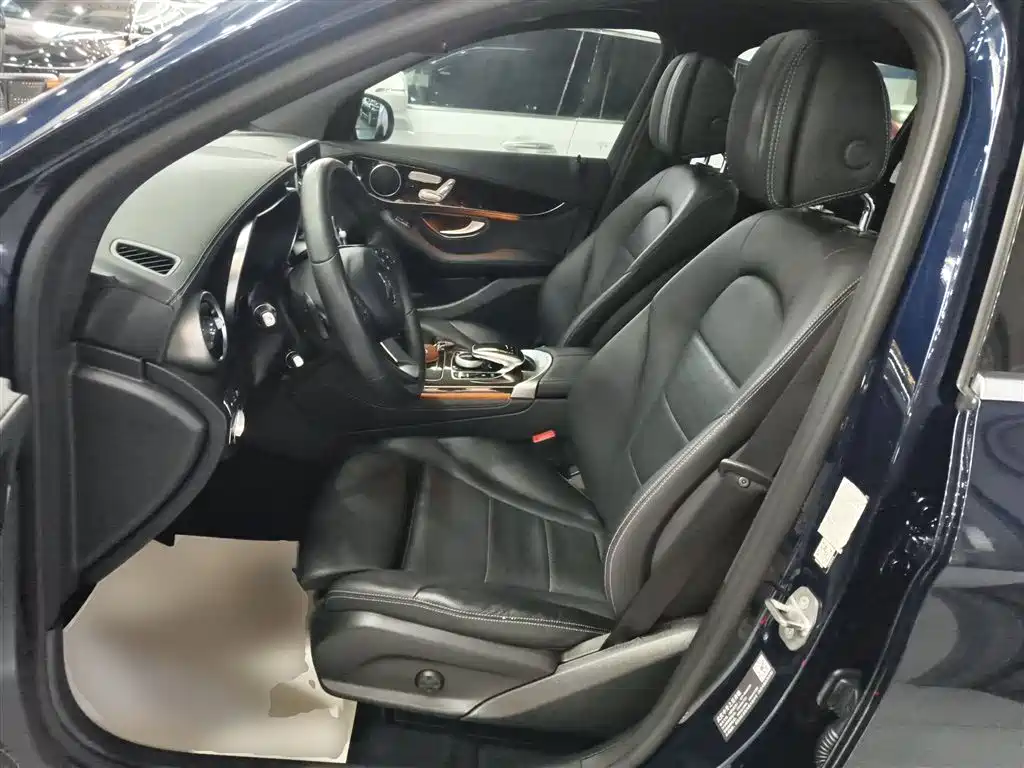 Mercedes-Benz GLC 2017 — фото 11