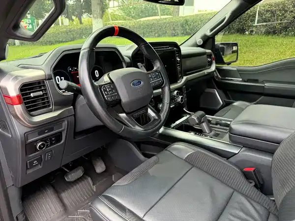 Ford F-150 Raptor 2024