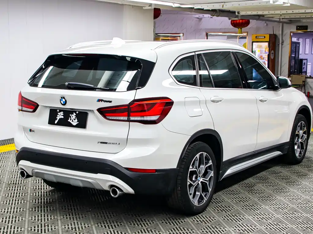 BMW X1 2022 — фото 22