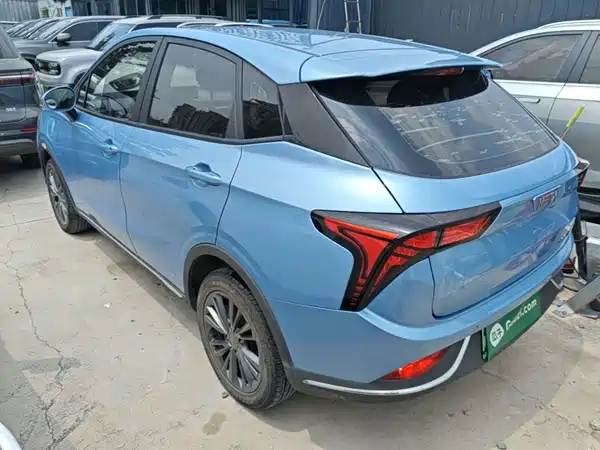 Neta V 2022