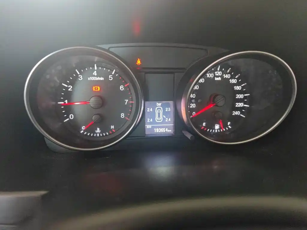 Haval H6 2015 — фото 12