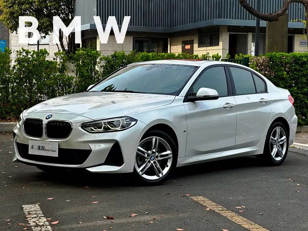 BMW 1 Series 2020 — фото 1